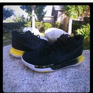 Kyrie Irving 3 Basketball Shoes